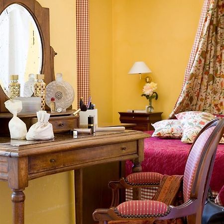 Hotel Le Viscos Saint-Savin  Szoba fotó